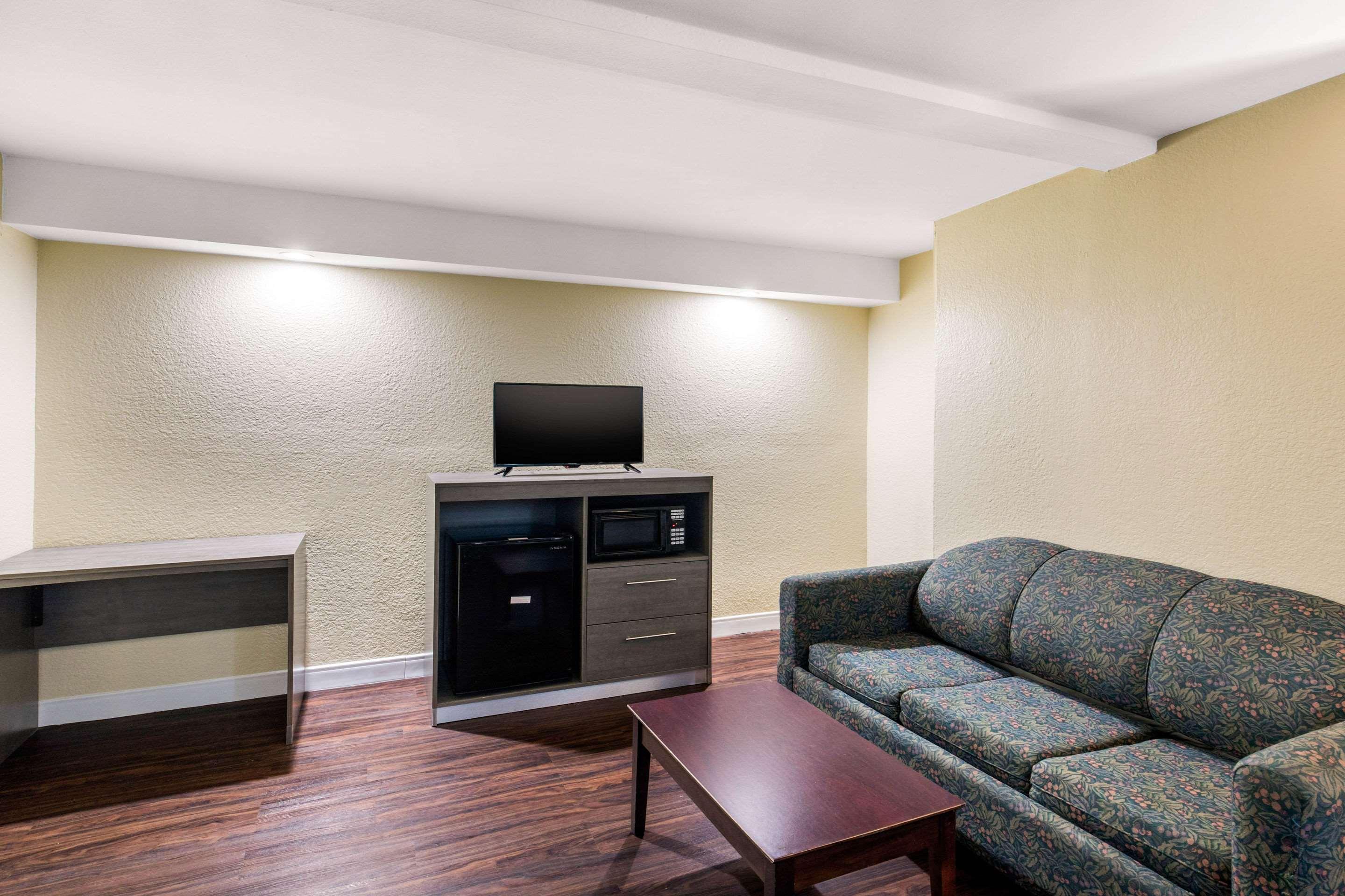 Quality Inn & Suites Richardson-Dallas מראה חיצוני תמונה